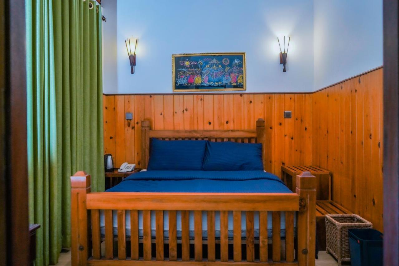 Blue Moon Residency Hotel Nuwara Eliya Exterior photo