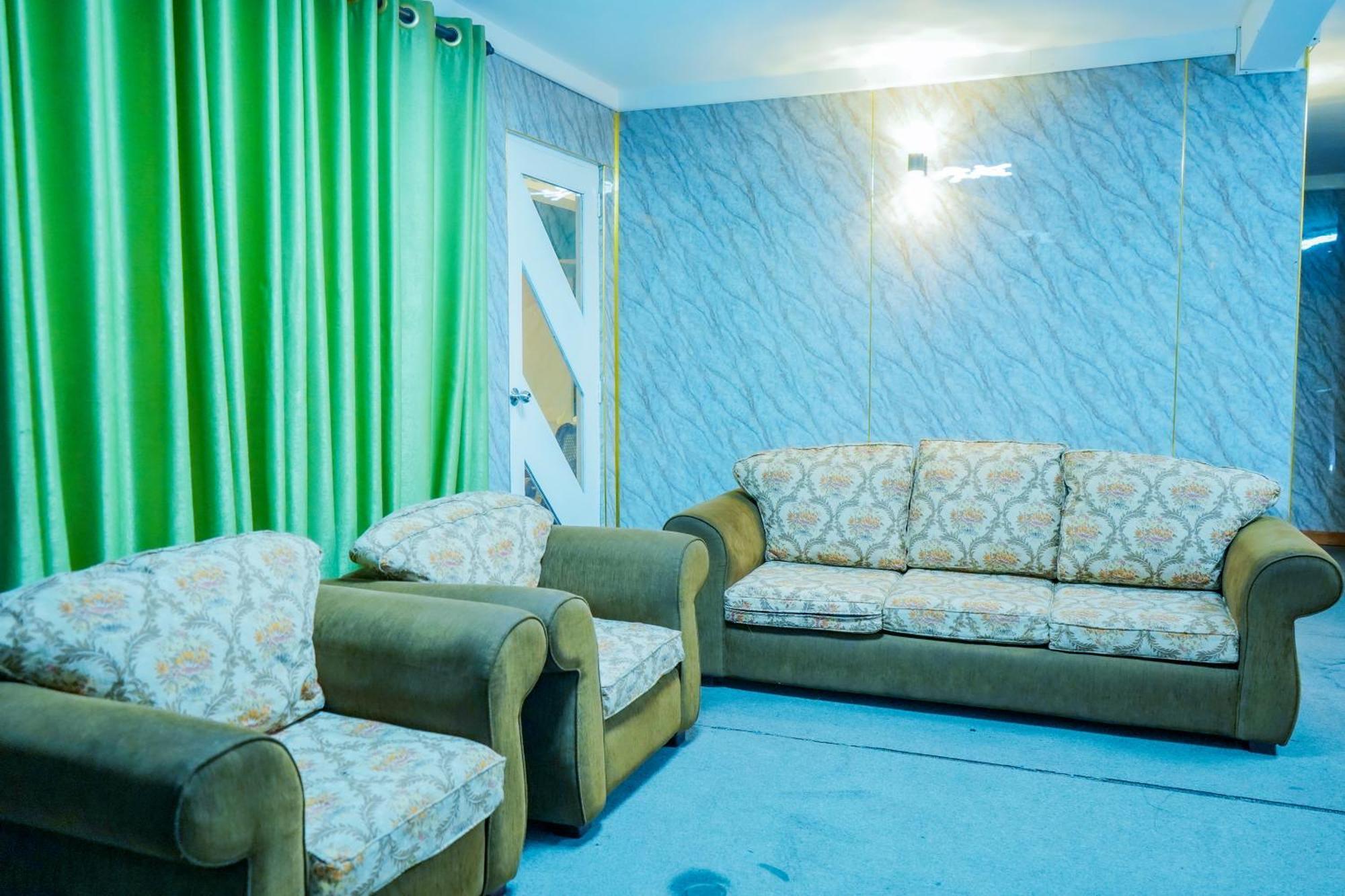 Blue Moon Residency Hotel Nuwara Eliya Exterior photo